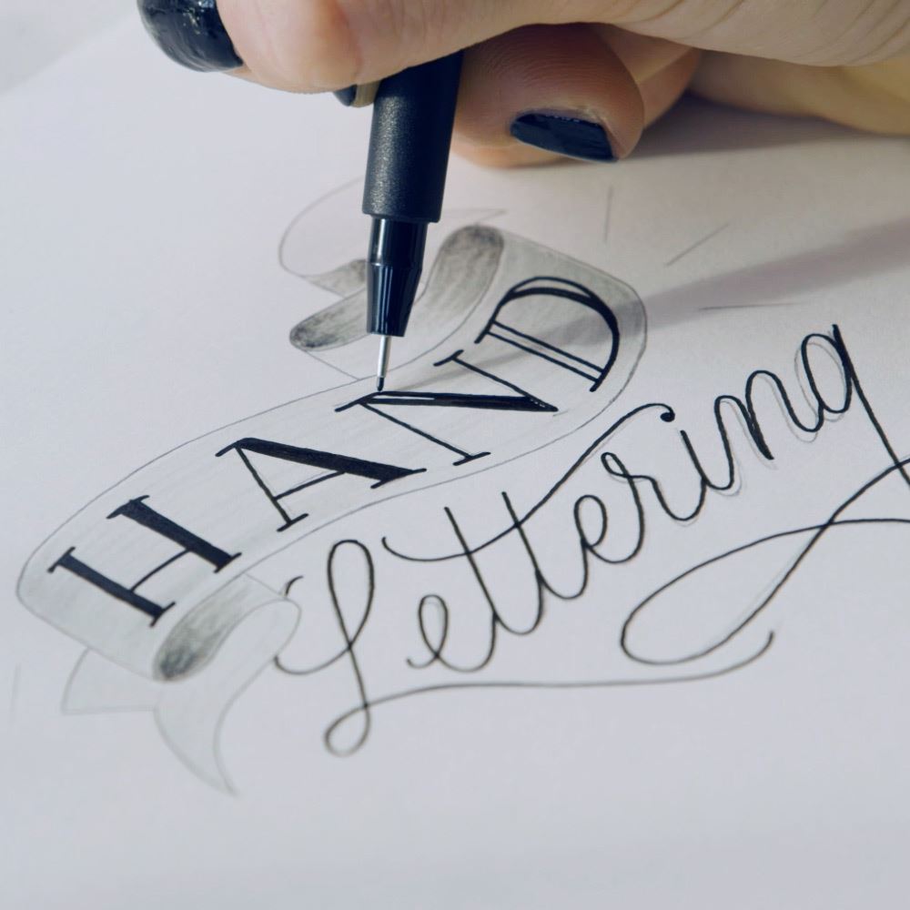 Hand letterings com Hannah Rabenstein